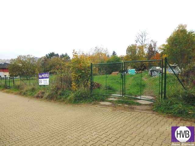 Prodej pozemku k výstavbě RD nebo menšího BD, 988 m2, Praha, Praha 5