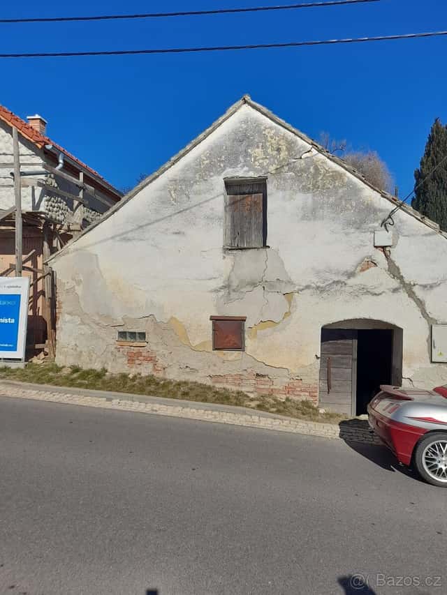 Vinný sklep s lisovnou,Jaroslavice, okres Znojmo