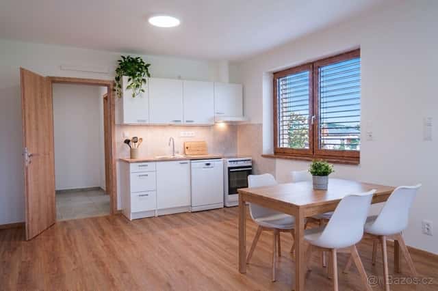 POSLEDNÍ VOLNÝ BYT, Žatčany 1+KK 40m2, Brno venkov, okres Brno-venkov