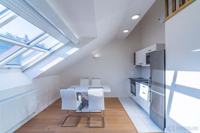 Luxusní mezonet s terasou, 2+kk, 73m2, Veverkova, Praha 7 -, Praha 7