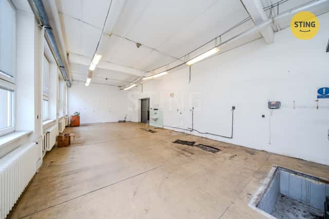 Pronájem komerčních prostor 230 m² / Ostrava - Hrab, 135715, okres Ostrava-město