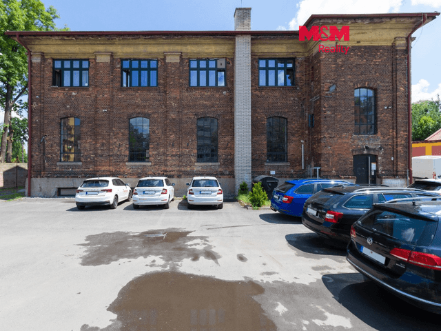 Pronájem výrobního objektu, 1500 m², Karviná, ul. Palackého, okres Karviná
