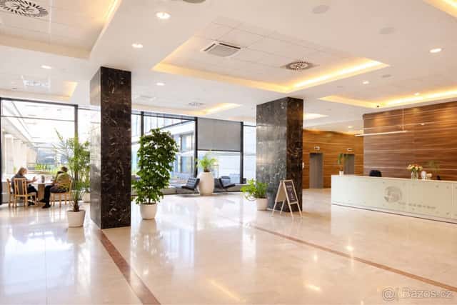 Pronajem kancelare Praha 10 Vrsovice 15 m2, 8900 včetně, Praha 10