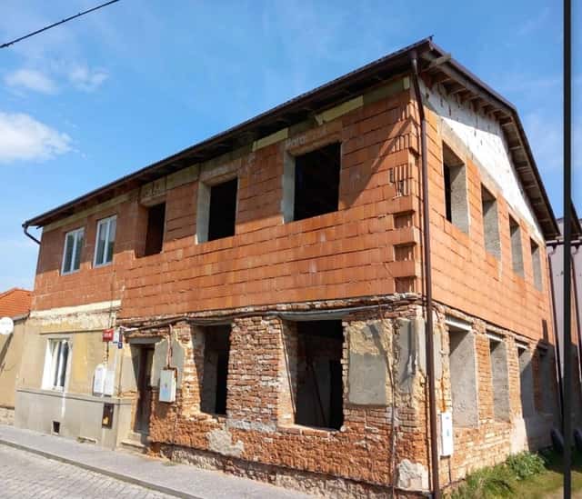 Prodej hrubé stavby nájemního domu , Jeseník, okres Jeseník