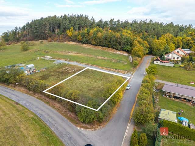 Prodej, pozemky/bydlení, 836 m2, Hroubovice, Chrudim [ID 912, okres Chrudim