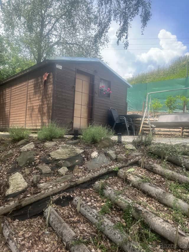 Prodej zahrady s chatkou, pergolou, sklepem, okres Tachov