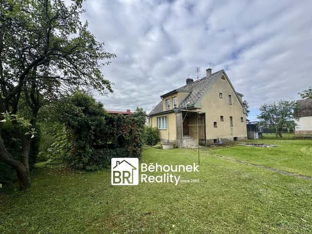 Prodej rodinného domu 235 m² s garáží, dílnou a pozemkem 873, okres Tábor
