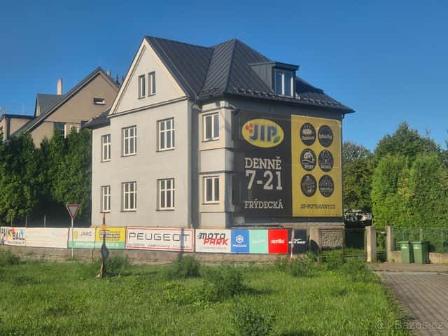---- Bytový dům 6 bytu 3 garáže Ostrava ----, okres Ostrava-město
