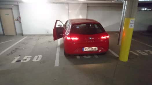 Benešov parking auto či moto v teple, okres Benešov