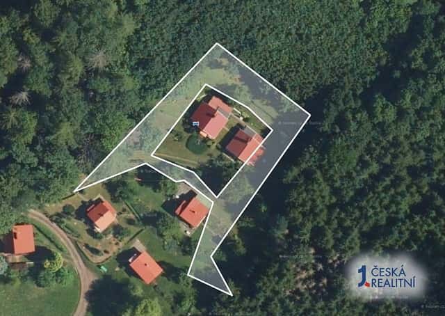Zahrada 1 136 m², okres Semily