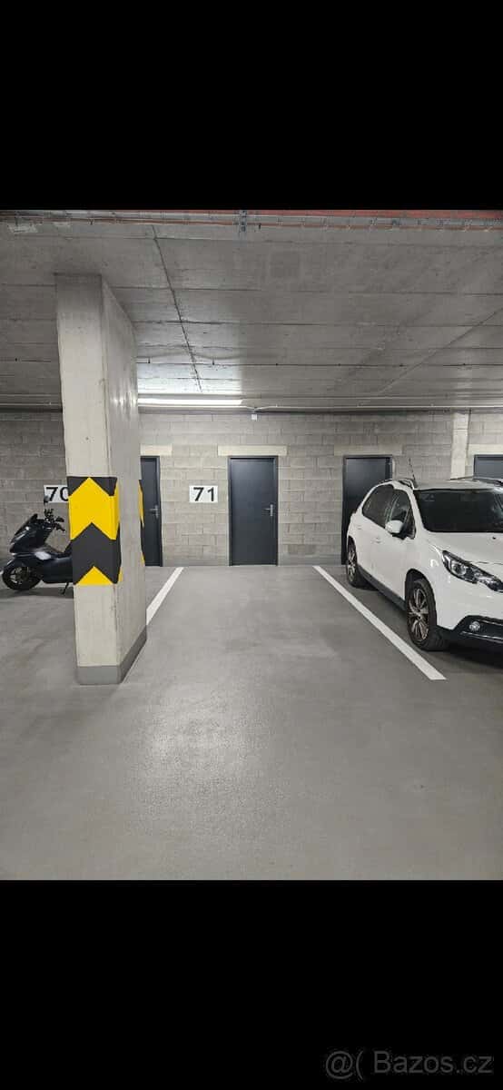 Parkovací stání, Praha 9