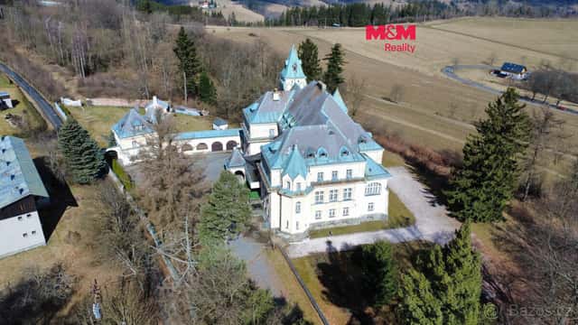 Pronájem hotelu Kramářův zámek, 3200 m², Vysoké nad Jizerou, okres Semily
