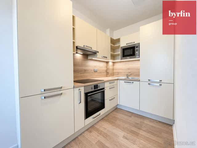 Pronájem bytu 2+kk, garážové stání, Provaznická, Opava, okres Opava