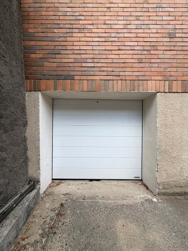 Prodej garáže 14 m² Pisárecká, Brno, okres Brno-město