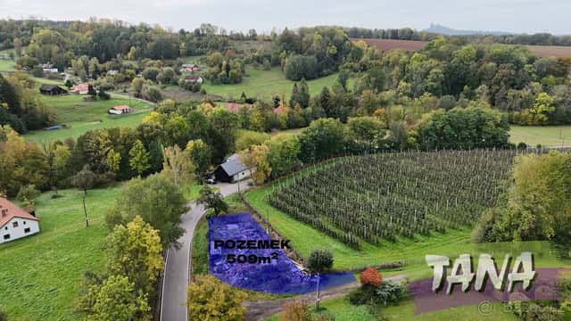 Prodej pozemku s vydaným stavebním povolením, a projektovou, okres Semily