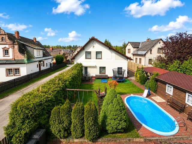 Dva domy v Krkonoších – bydlení | podnikání | apartmány, okres Semily