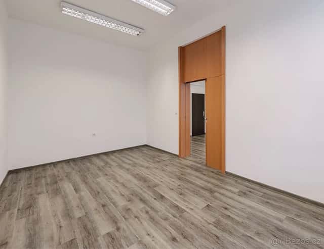 Pronájem kanceláře 37 m2 bez provize Praha 2, Praha 2