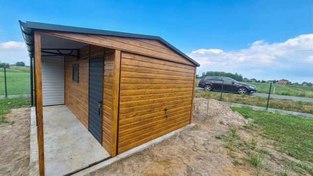 Garáž 3×5 m + přístřešek 1,5×5 m – Zlatý dub světlý „KEN“, okres Náchod