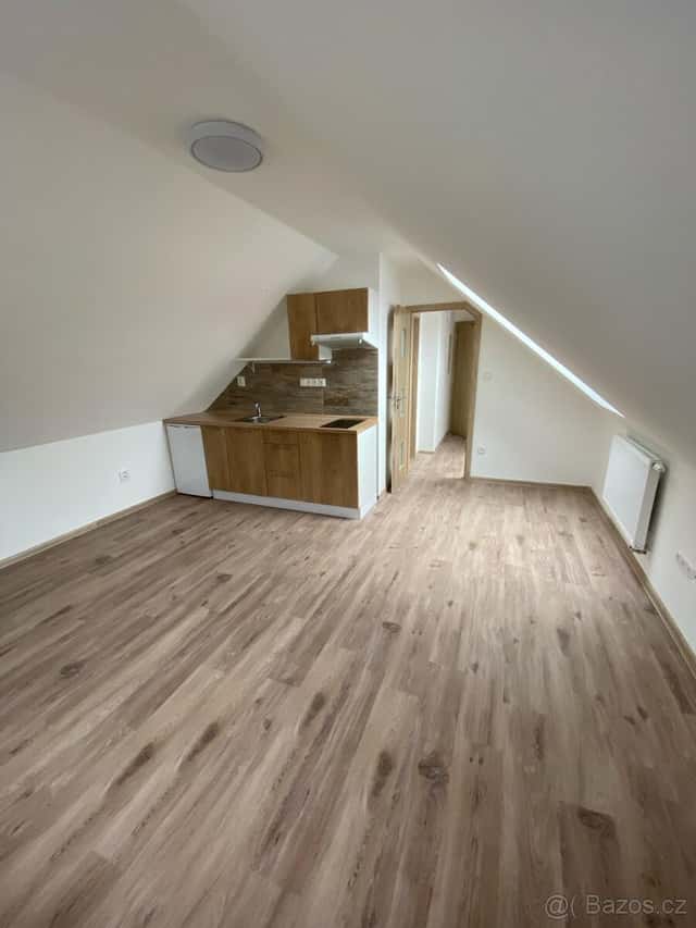 Pronájem bytu 1kk (28m2), okres Pelhřimov