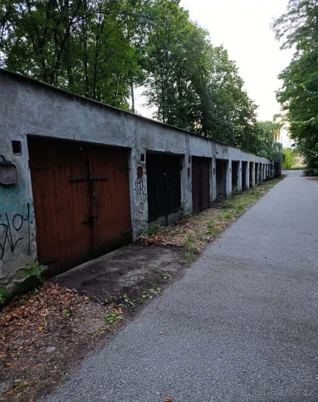 Garáž Poděbrady - Bažantnice, okres Nymburk