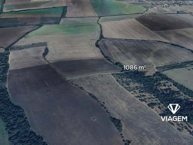 Pole 1 086 m², okres Hodonín