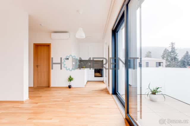 Pronájem moderního bytu 1+kk s balkonem v novostavbě, Černoš, okres Praha-západ