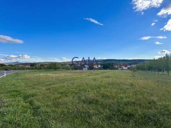 Hroznová Lhota - Prodej pozemků v Hroznové Lhotě - 3079m2, okres Hodonín