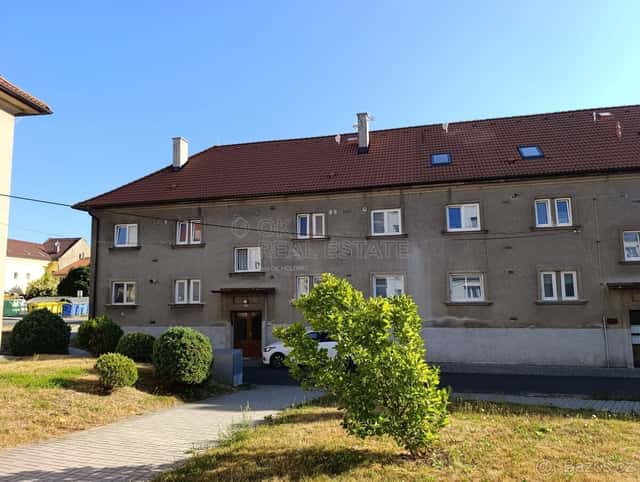 Prodej prostorného atypického mezonetu 4+1 s možností modern, okres Tachov
