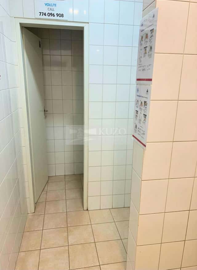 Skladové prostory k pronájmu - Praha - Prosek, Prosecká, Praha 8 – Libeň