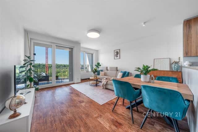 Moderní elegance na Žižkově | Prostorný byt 4+kk se dvěma lodžiemi, garážovým parkovacím stáním a sk, Olgy Havlové, Praha 3 – Žižkov