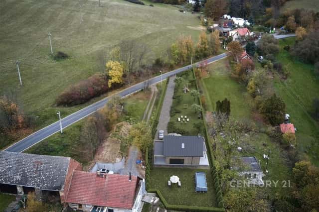 POZEMEK LENSEDLY, Kaliště, okres Praha-východ