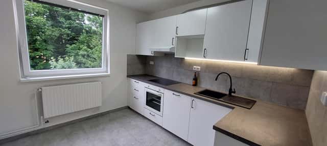 Pronájem prostorného bytu 3+1, 105 m2 s garáží v obci Říčany, část obce Voděrádky, Praha východ, Nad vsí, Říčany – Voděrádky, okres Praha-východ