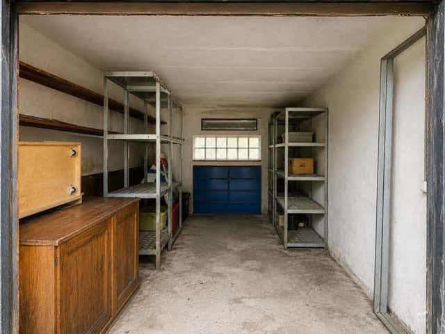 Praha 4, Braník, ul. Vrbova, prodej garáže,, Praha 4 – Braník