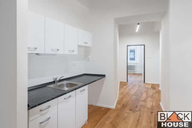 Kanceláře 120 m2, Praha 3 - Žižkov, Seifertova, Praha 3 – Žižkov