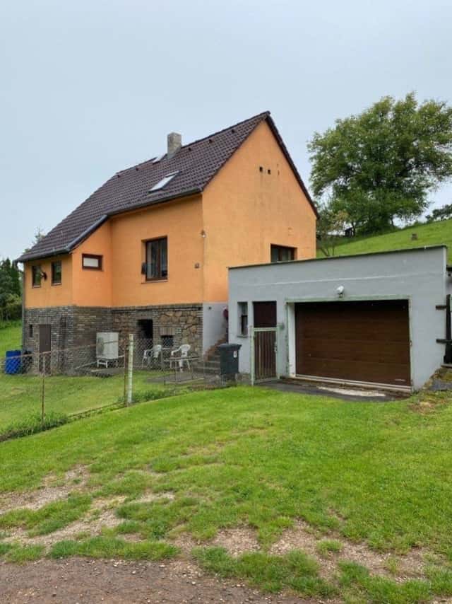 Prodej rodinného domu 3+1, pozemek 2046 m2, u lesa, polosamota, V Dibří, Hudlice, okr. Beroun, V Dibří, Hudlice, okres Beroun