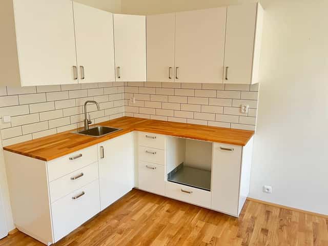 Prodej 1kk, 30m2, po rekonstrukci - Vršovice Praha 10, 28. pluku, Praha 10 – Vršovice