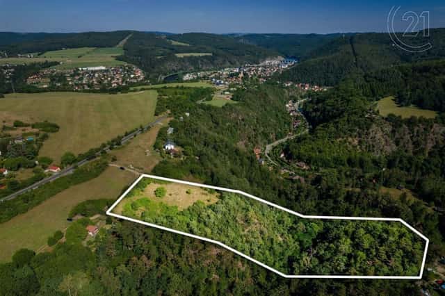 Rozsáhlý pozemek s potenciálem, Štěchovice, Štěchovice, okres Praha-západ