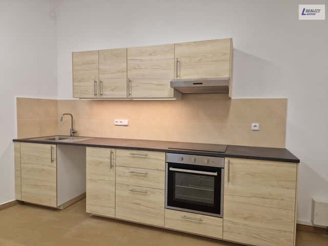Pronájem 1+kk, 52 m2, cihla, přízemí, parkování, Rožmitálská, Příbram – Příbram VI-Březové Hory
