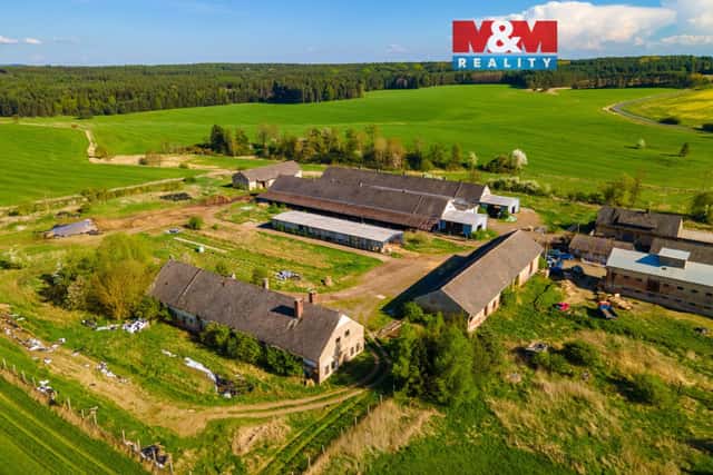 Prodej zemědělského objektu, s pozemkem 28 683 m, Černovice, Černovice, okres Domažlice