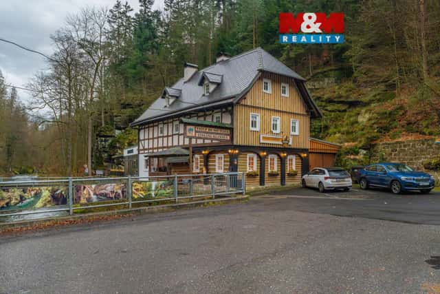 Prodej hotelu, penzionu, 300 m, Hřensko, okr. Děčín, Hřensko, okres Děčín
