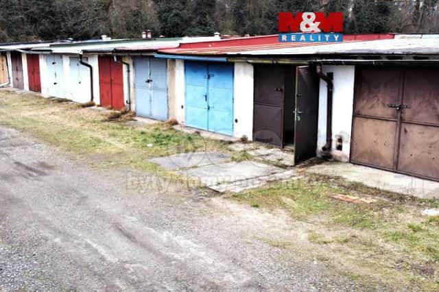 Pronájem garáže, 18 m, Kolín, ul. Zličská, Kolín – Kolín V
