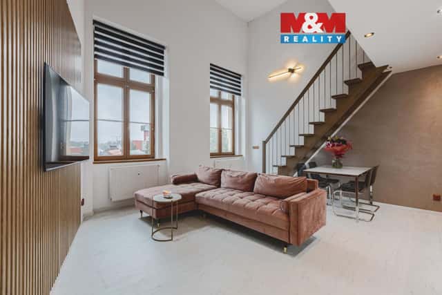 Prodej bytu 4+kk, 78 m, Klatovy, ul. Husovo náměstí, Husovo náměstí, Praha 5 – Klatovy III