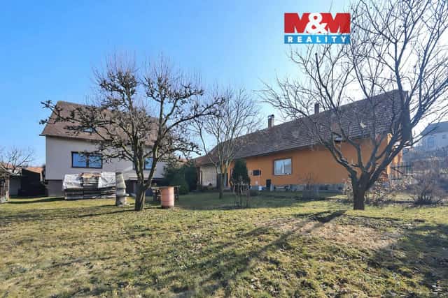 Prodej rodinného domu a chalupy se stodolou v obci Stáj, Stáj, okres Jihlava