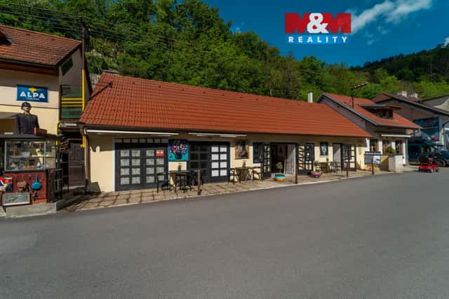 Prodej rodinného domu, 70 m, Karlštejn, pozemek 437 m2, Karlštejn, okres Beroun