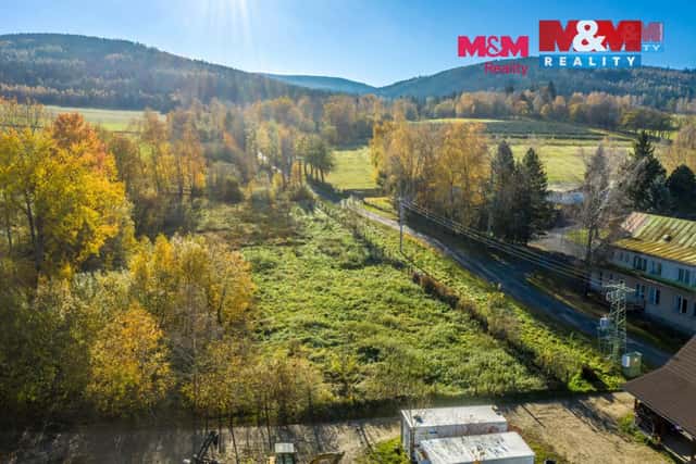 Prodej pozemku k bydlení, 902 m, Nové Město pod Smrkem, 5. května, Nové Město pod Smrkem – Slavkov u Brna, okres Liberec
