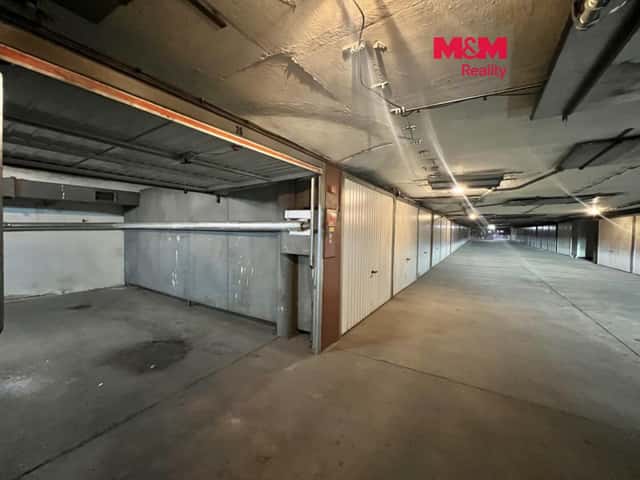 Prodej garáže, 13 m, Zlín, Zlín