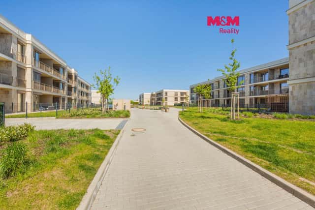 Prodej bytu 3+kk 154 m s předzahrádkou, Brandýs nad Labem, Dřevčická, Praha 10 – Hlouška