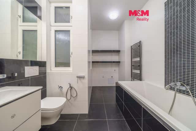 Prodej bytu 4+1, 99 m, Karlovy Vary, ul. Závodu míru, Závodu míru, Karlovy Vary – Stará Role