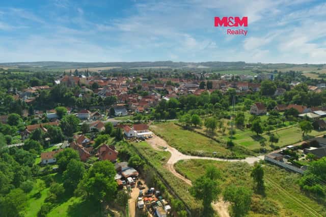 Prodej pozemku k bydlení, 2614 m, Kouřim, ul. Na Salabce, Na Salabce, Praha 3 – Kadaň