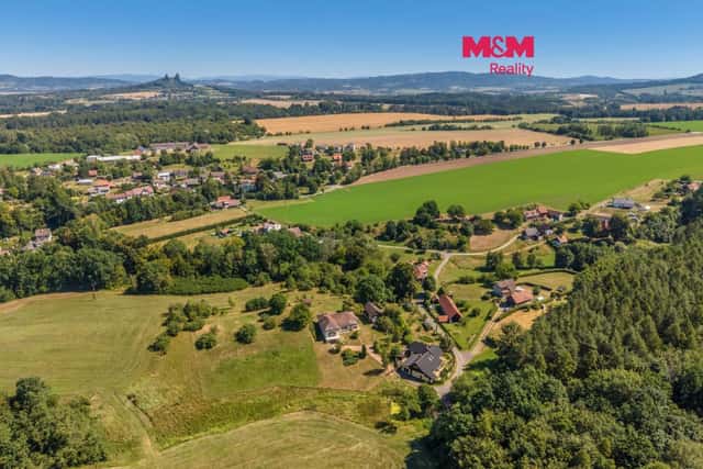 Prodej pozemku k bydlení, 1276 m, Roveň u Sobotky, Praha 10 – Roveň